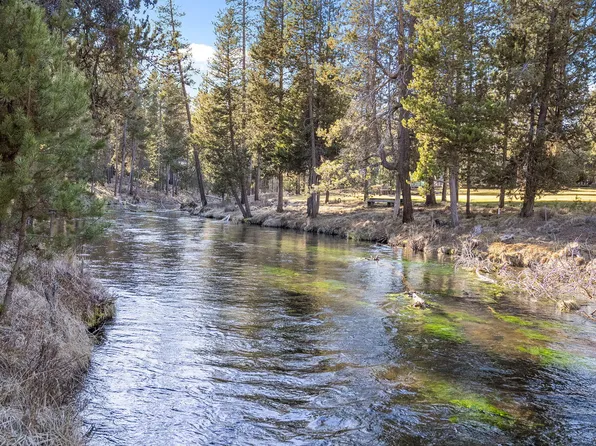 15124 River Loop Dr E, Bend, OR 97707