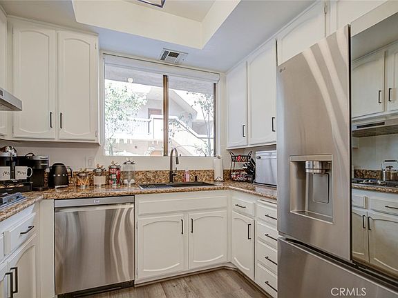5th image of 511 N Jackson St APT 101