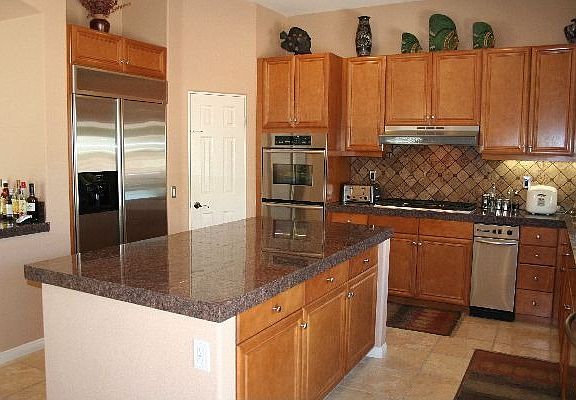 EXQUISITE CUSTOM KITCHEN