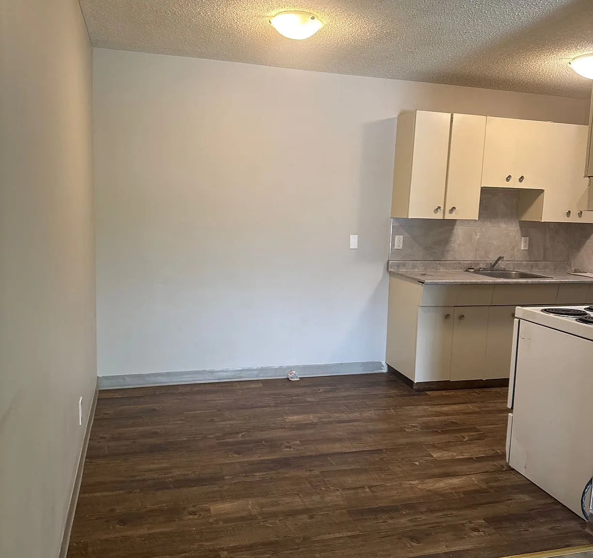 9108 127 Avenue NW Edmonton — Photo 4