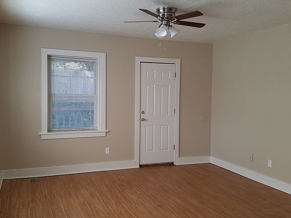 4th image of 3820 Walnut St APT 204