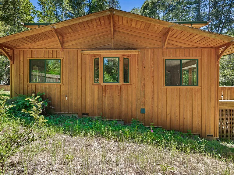 310 Wild Iris Ln — Photo 37