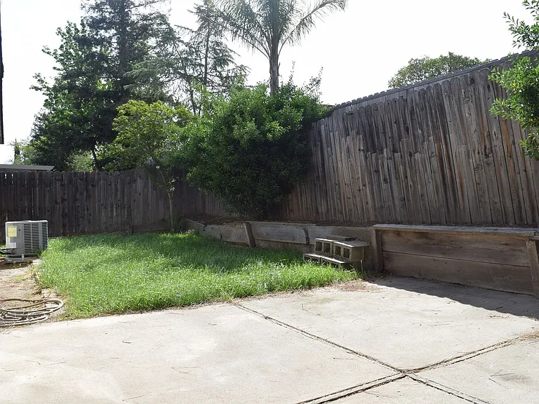 1317 Rice Ln — Photo 11