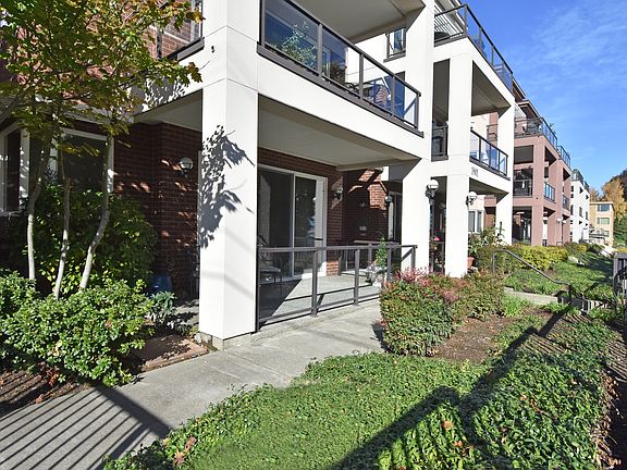 2nd image of 1907 Taylor Ave N APT 1