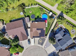 804 W Downey Pl, Okotoks, AB T1S 1H6