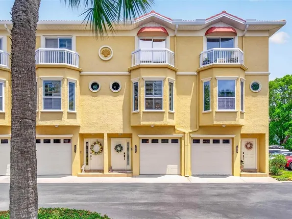 1033 Pinellas Bayway, Tierra Verde, FL 33715