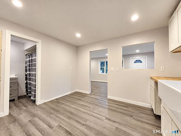 4th image of 150 Cottage Road