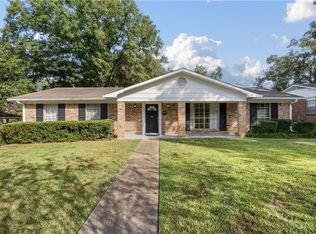 154 S Mauvilla Dr, Chickasaw, AL 36611