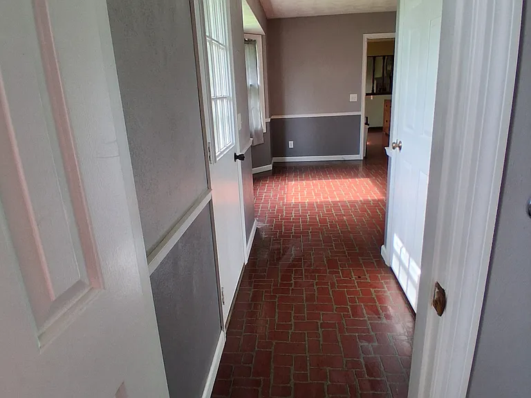 503 Mound St — Photo 9