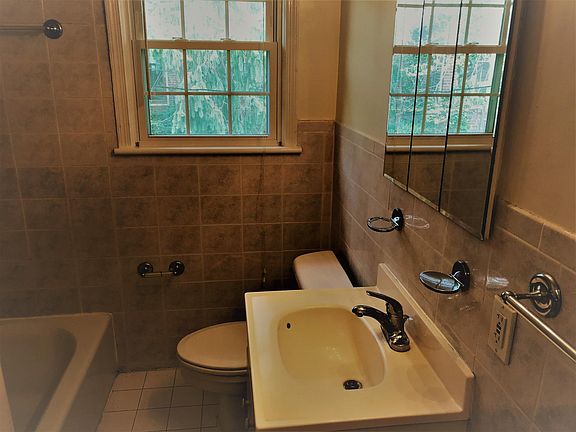 Main level Bathroom