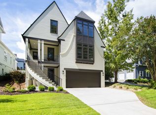 1425 Nottingham Rd, Raleigh, NC 27607