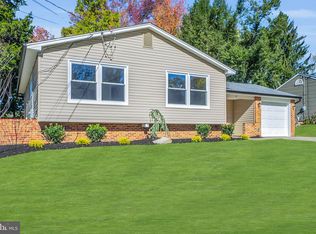 12 Forrest Dr, Turnersville, NJ 08012