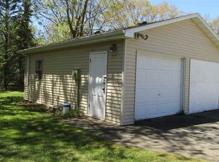820 Dauphin St, Green Bay, WI 54301