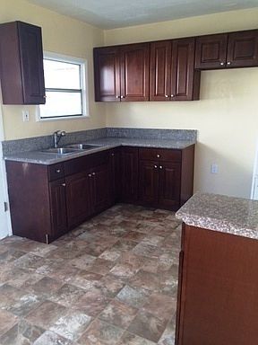 2nd image of 1940 12th St #2