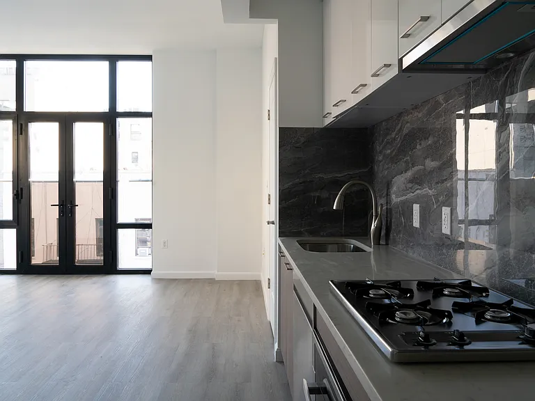 111 Mulberry St #4A — Photo 6