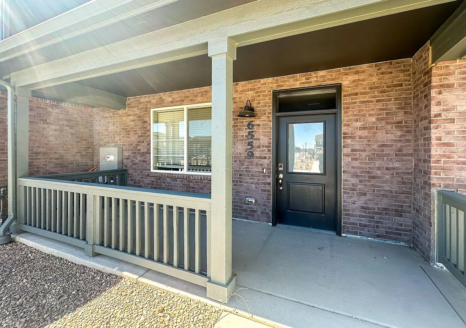 High Point - 3bd 2.5ba 1,706 Sq.Ft. Townhouse For Rent! — Photo 4