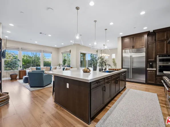 11728 Canoga Ave, Chatsworth, CA 91311