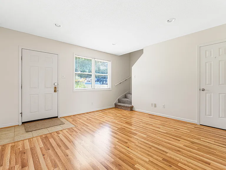 8907 S Swan Cir — Photo 7