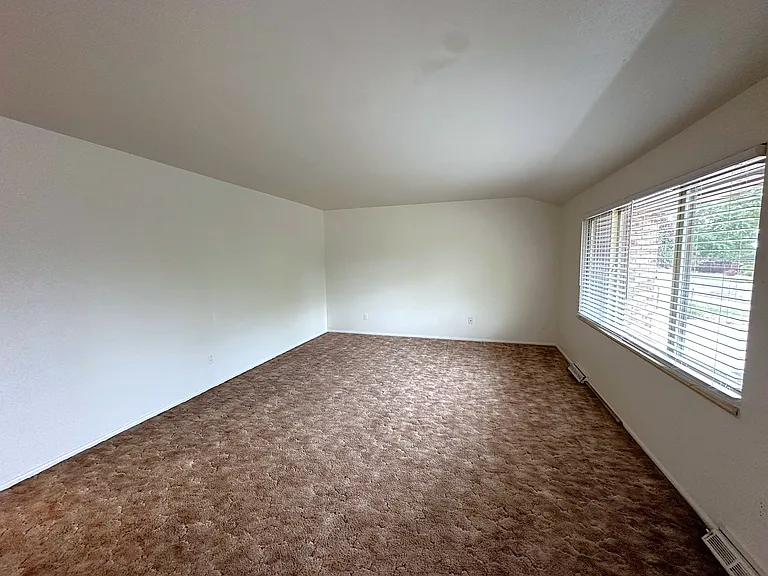 12576 W 7th Ave — Photo 6