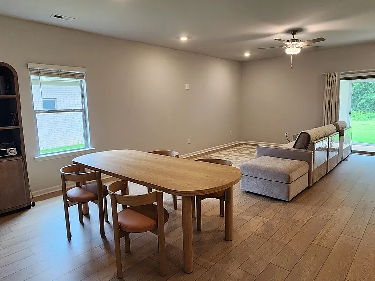214 Wayland Ridge Dr — Photo 15
