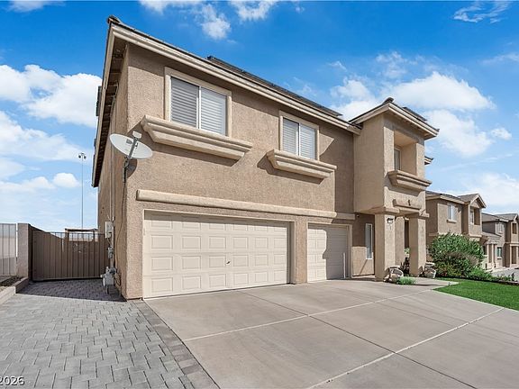 3rd image of 1134 Blitzen Dr