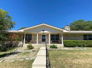 400 Earl Dr, Kerrville, TX 78028