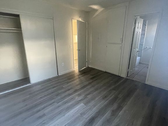 4th image of 679 W 21st St #4