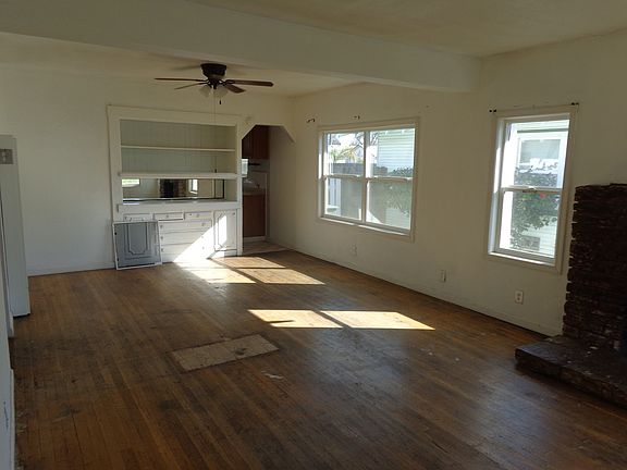 2nd image of 1338 N College Ave