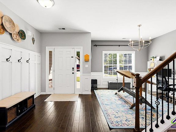 2nd image of 103 Waxmyrtle Way