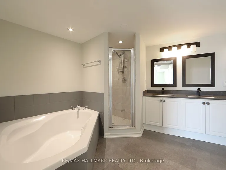 18 Valley Woods Rd #Penthouse 206 — Photo 19