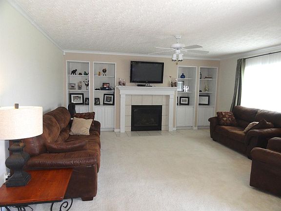 4th image of 6445 Hughes Glen Ct