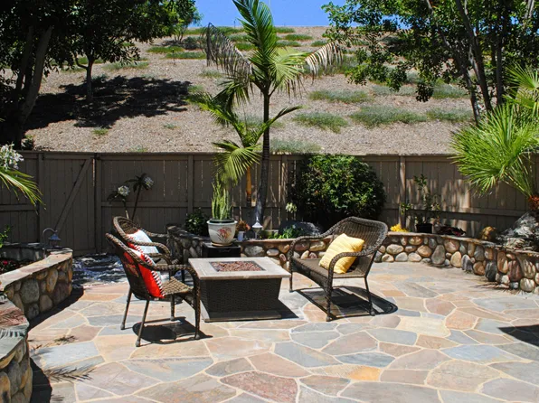 5 Clover Hill Ln, Laguna Hills, CA 92653