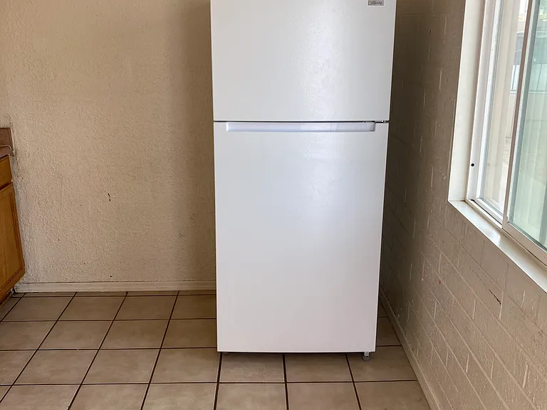 3245 W Jefferson St #4 — Photo 3