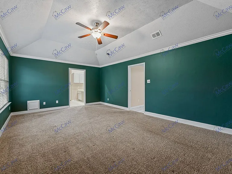 3211 Wessex Cir — Photo 15