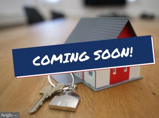 14720 Top Sergeant Ln, Centreville, VA 20121