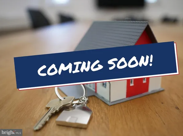 14720 Top Sergeant Ln, Centreville, VA 20121