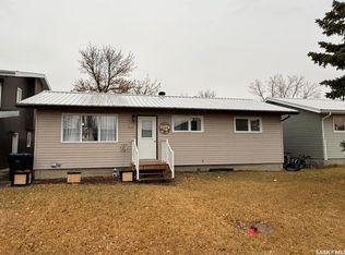 912 Larson Cres, Eston, SK S0L1A0