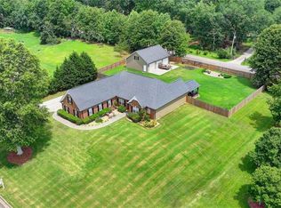 1003 Arbor Lake Walk, Hoschton, GA 30548