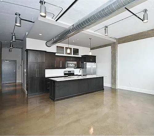 3644 Penn Ave #202 Photo 1