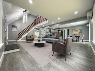 2048 Forest Lake Dr, East Stroudsburg, PA 18302