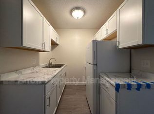 1315 F St #12, Lincoln, NE 68508