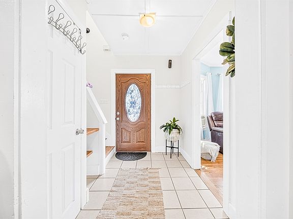 2nd image of 22 Emerson Pl