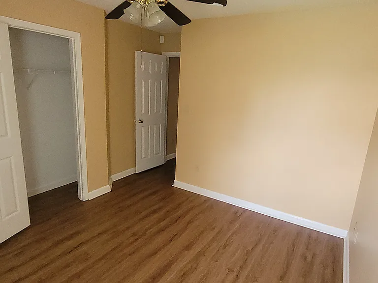 7782 Shadowland Dr — Photo 15