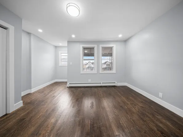 4617 Clarendon Road image 11 of 16