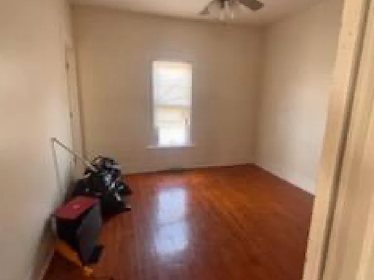 1329 E Riverside Ave — Photo 5