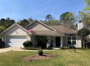 198 Country Walk Cir, Brunswick, GA 31525