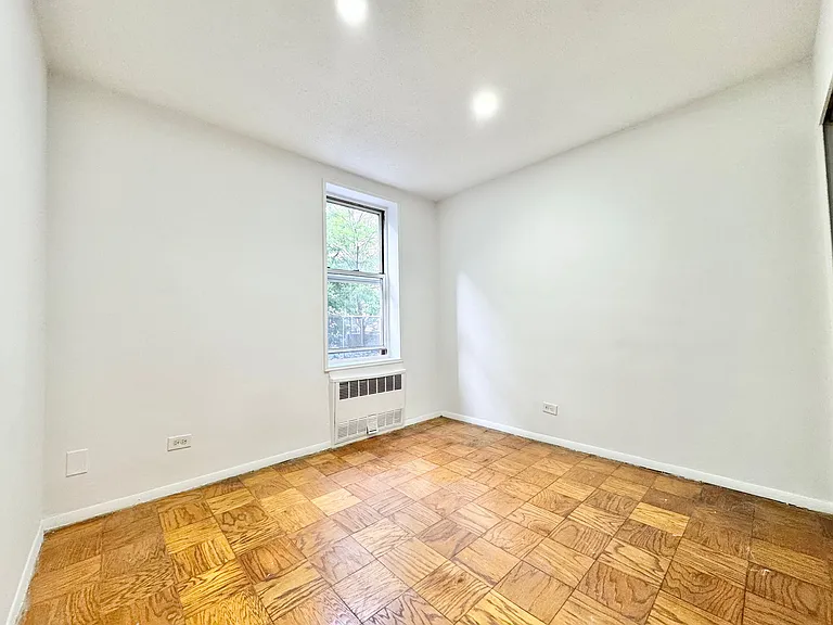 14350 Barclay Ave #1B — Photo 10