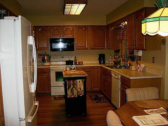2nd image of 3635 Buckthorn Dr