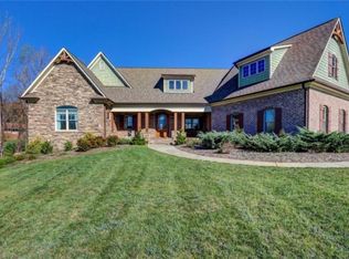 4475 Timberfield Dr, Pfafftown, NC 27040