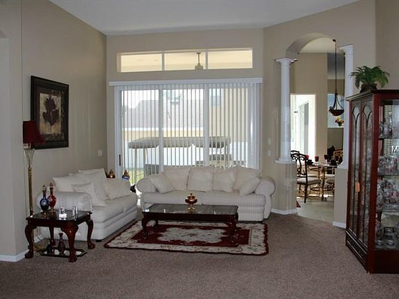 2nd image of 2827 Park Meadow Dr